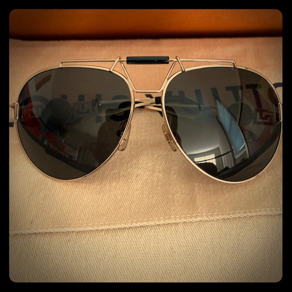 😎Authentic Versace Aviators😍